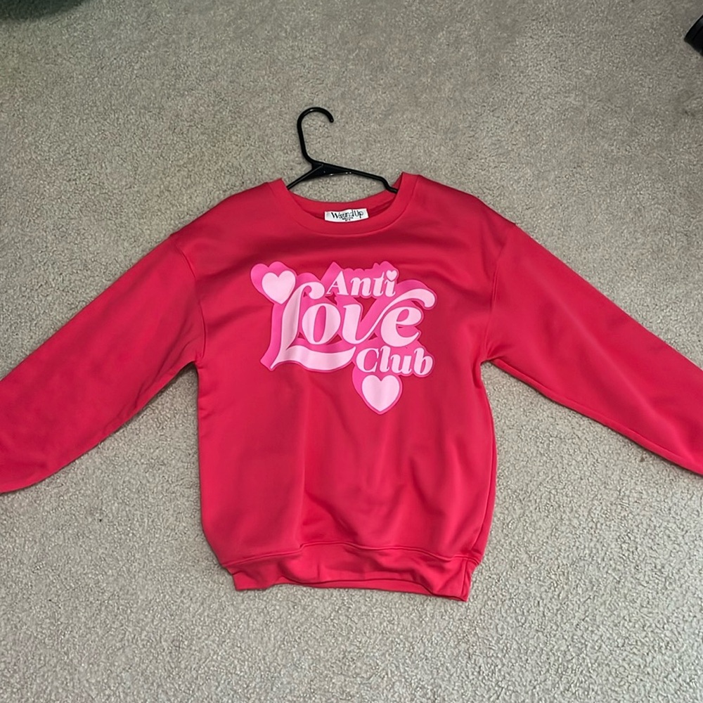 pink valentine’s day crew neck size medium